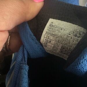 New balance fresh foam x.  Only worn twice.   Don’t like